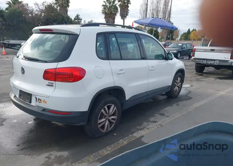 2017 Volkswagen Tiguan 2.0T/2.0T S z USA, uszkodzony, nr VIN WVGBV7AX6HK013572